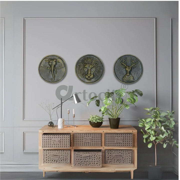 Animal 3D Relief Wall Art Set of 3 Black and Gold